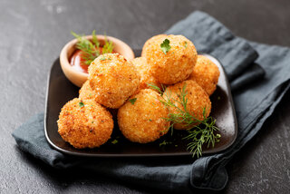 Receitas: Bolinho de macarrão é opção diferente de petisco; veja a receita!