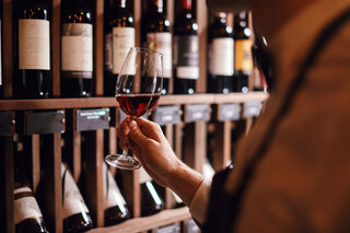 Compras: Dia dos Pais 2022: confira 5 opções de vinhos para presentear