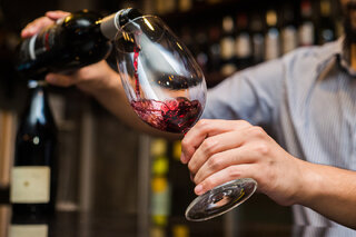 Gastronomia: 10 vinhos bons e baratos para presentear em 2023