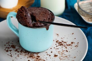 Receitas: Bolo de Negresco na caneca é delicioso e fácil de fazer; veja a receita!