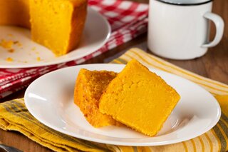 Receitas: Bolo de Milho Verde de Espiga é cremoso e fofinho; veja a receita! 