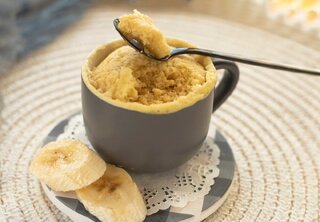 Receitas: Receita Fit: bolo de banana de caneca com aveia no micro-ondas!