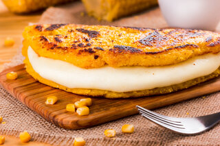 Receitas: Receita de panqueca de milho é prática, rápida e deliciosa; veja o passo a passo!