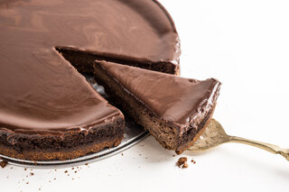 Receitas: Cheesecake de chocolate é sobremesa perfeita para o fim de semana; veja o passo a passo!