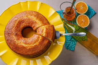 Receitas: Receita: bolo de laranja com iogurte fofinho e simples de fazer!