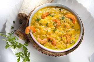 Receitas: Receita de bobó de camarão da chef Renata Vanzetto vai te surpreender; confira o passo a passo!