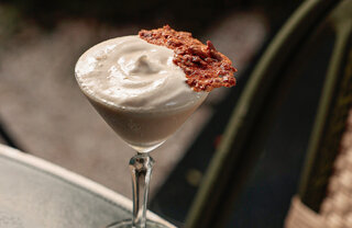 Bares: Drinks de sobremesa conquistam São Paulo: conheça os bares que estão unindo confeitaria e coquetelaria