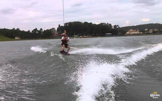 Praticar wakeboard na Lagoa dos Ingleses