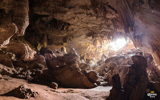 Visitar a Gruta Rio do Sal