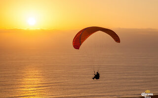 Voar de parapente no Morro da Lagoa da Conceição