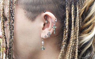 Piercings na orelha