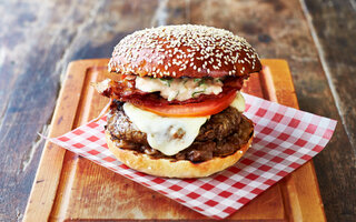 Jamies-Italian---burger.jpg