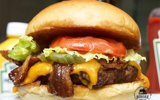 Rhino Burger - Hambúrguer com preço especial