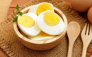 “Ovos ajudam a emagrecer”