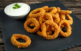 ONION RINGS (ANÉIS DE CEBOLA)