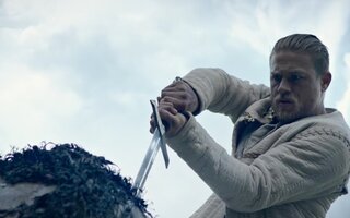 Rei Arthur - A lenda da espada