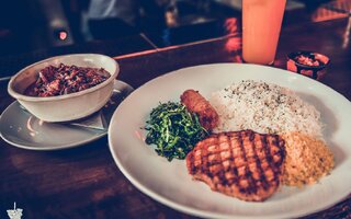 Trabuca Bar - Feijoada.jpg