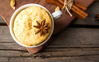 Bolo de caneca de laranja