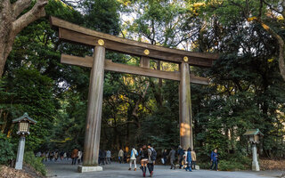 Meiji Jingu, um templo em meio ao barulho