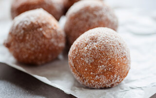 Bolinho de chuva assado