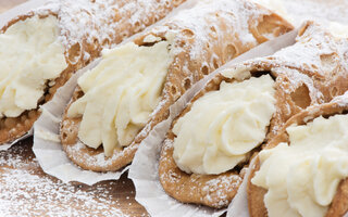 Cannoli do Sr. Antônio Garcia na Rua Javari