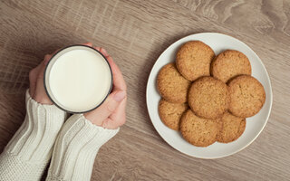 Mentirinhas (biscoito de fubá)