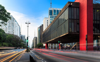 IR A UMA EXPOSIÇÃO DO MASP