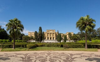 ANDAR DE SKATE NO JARDIM DO MUSEU DO IPIRANGA