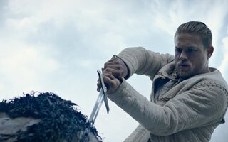 Rei Arthur - A lenda da espada