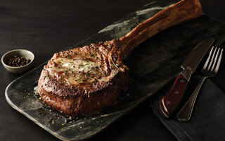 Fleming’s Prime Steakhouse & Wine Bar