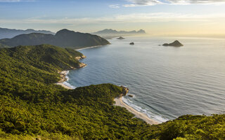 Fazer uma trilha na Pedra do Telégrafo