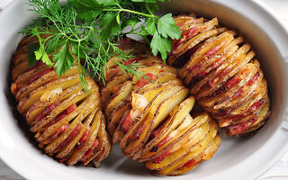 Batata Recheada com Queijo e Bacon