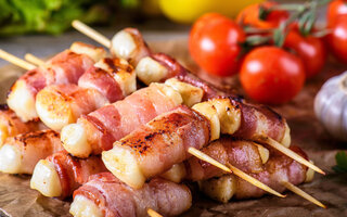 Espetinhos de Queijo com Bacon