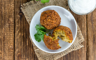 Falafel com Tahine