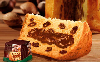 Arcor - Panettone Recheado com Creme de Avelã