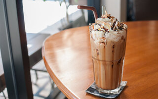 Milk-shake de Chocolate com Chantilly