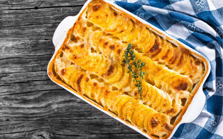 Batata gratinada cremosa com bacon