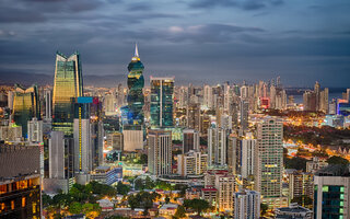 A AGITADA CIDADE DO PANAMÁ