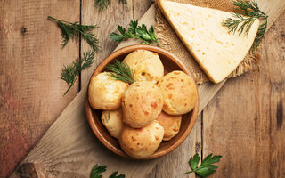 Pão de queijo temperado