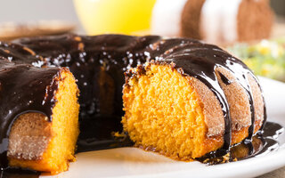 Bolo de Cenoura com Brigadeiro