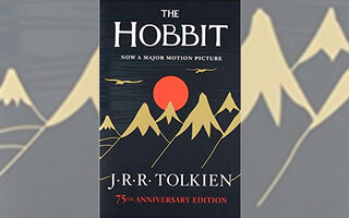 6) O Hobbit (J. R. R. Tolkien) - 100 milhões de cópias