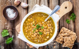 Sopa de Batata-doce com Lentilha