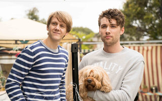 Please Like Me | Série