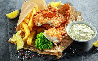 FISH & CHIPS