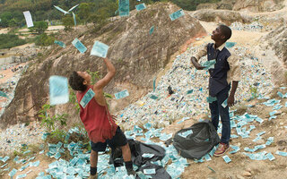 Trash - A Esperança Vem do Lixo