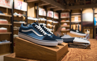 VANS OUTLET