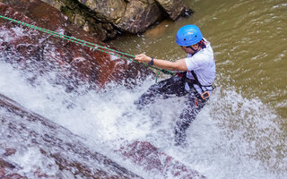 RAPEL NA CACHOEIRA