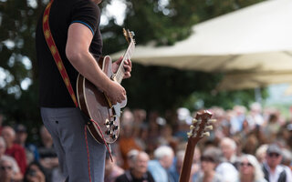 Curtir os fins de tarde com shows gratuitos no Mirante 9 de Julho