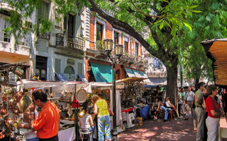 MERCADO DE RUA DE SAN TELMO