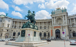 HELDENPLATZ